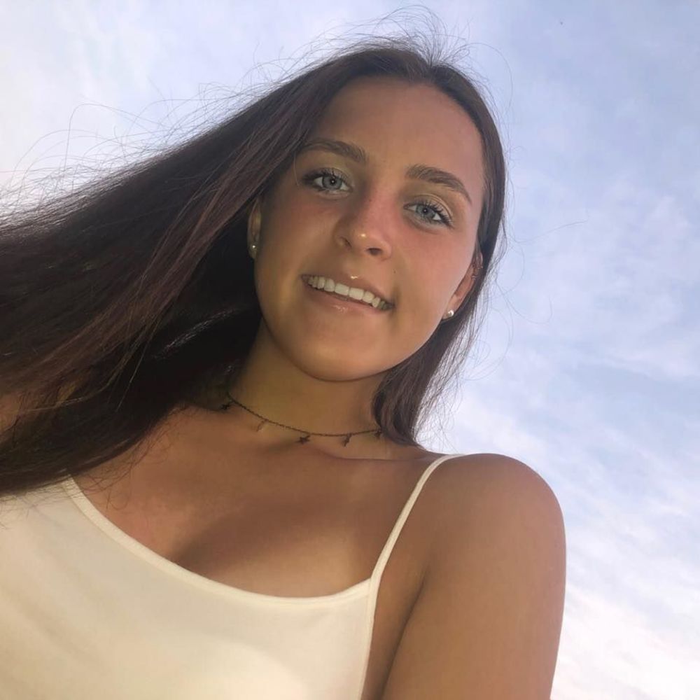 Meet your Posher, Michaela